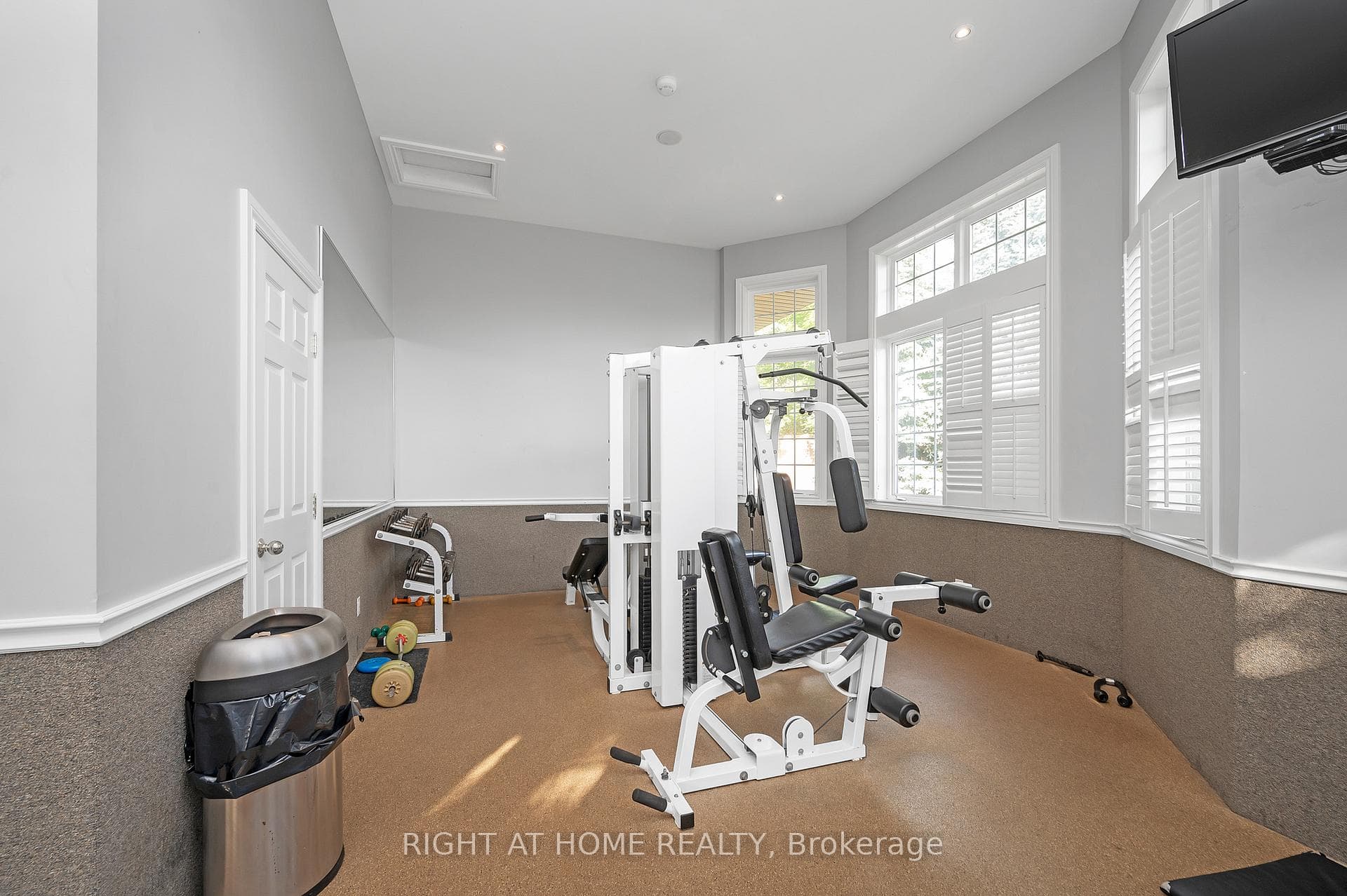 Gym Facility w/ Tv & Cable