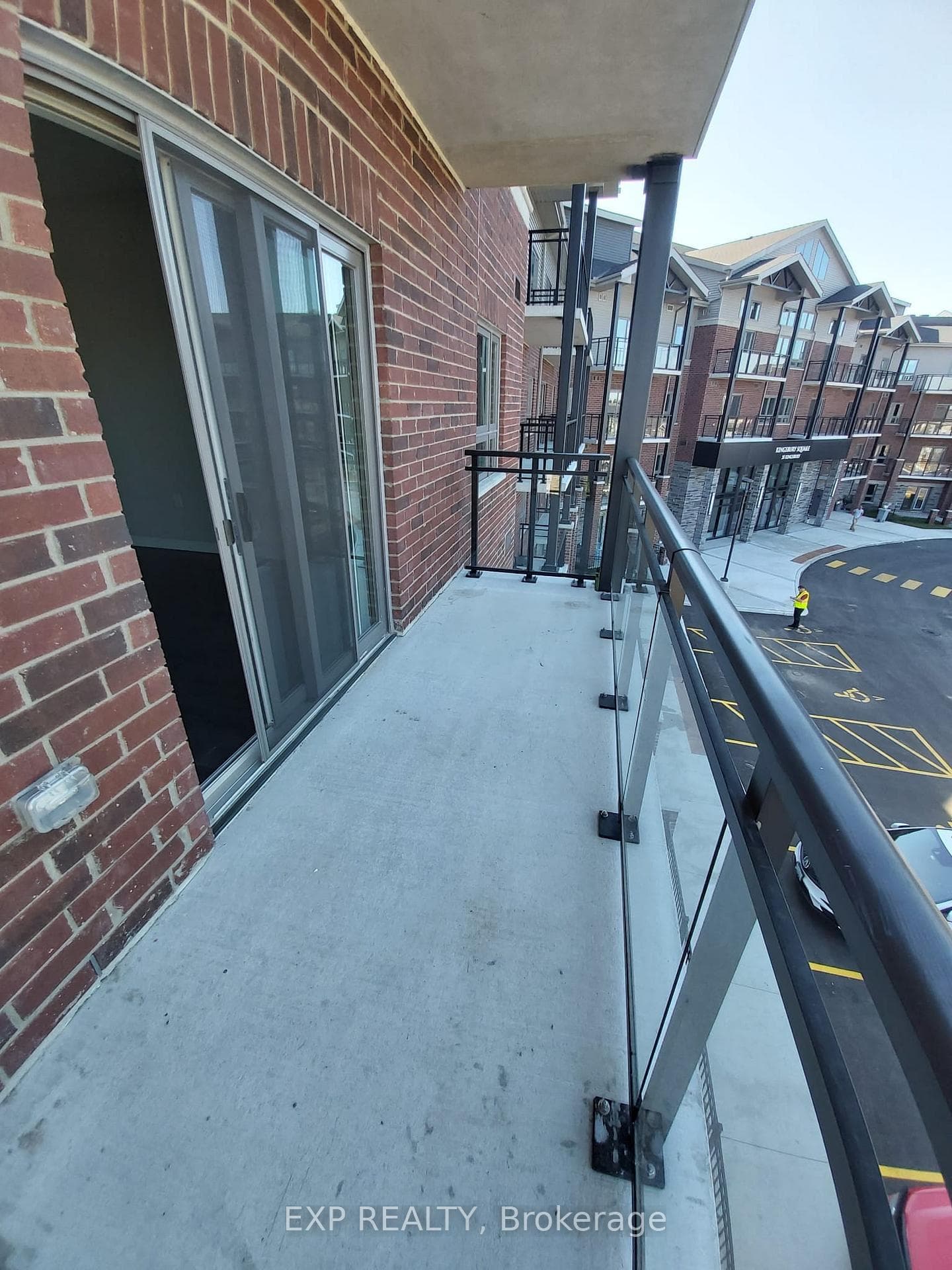35 Kingsbury Square Unit 303 photo 8