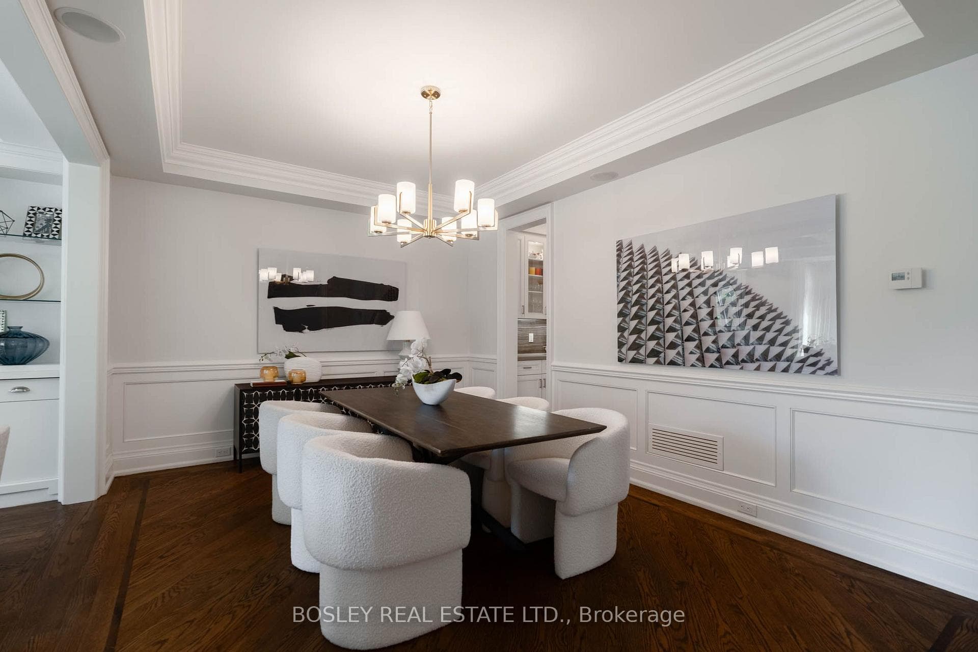 61 Rykert Crescent photo 8