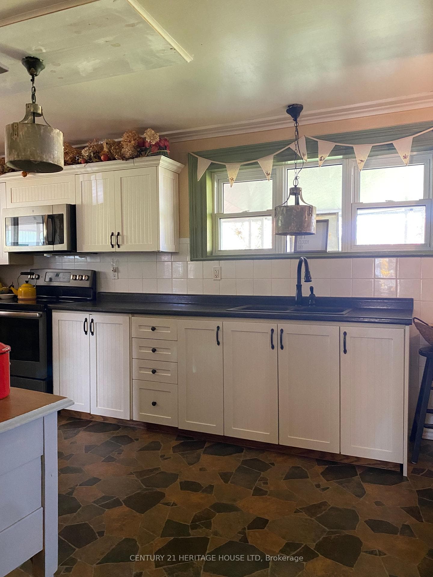 78 Forest Avenue photo 10