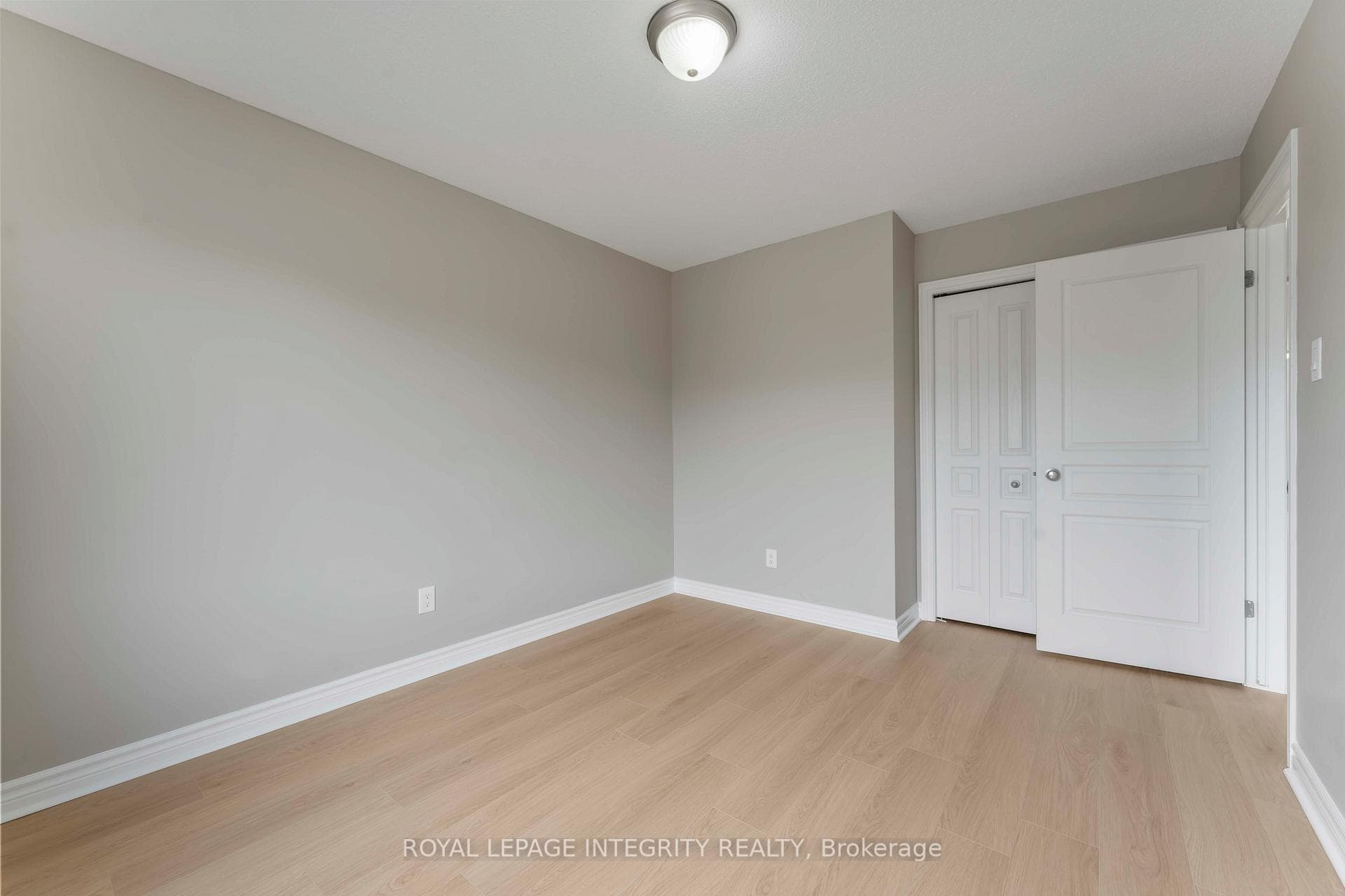 424 Cooks Mill Crescent photo 23