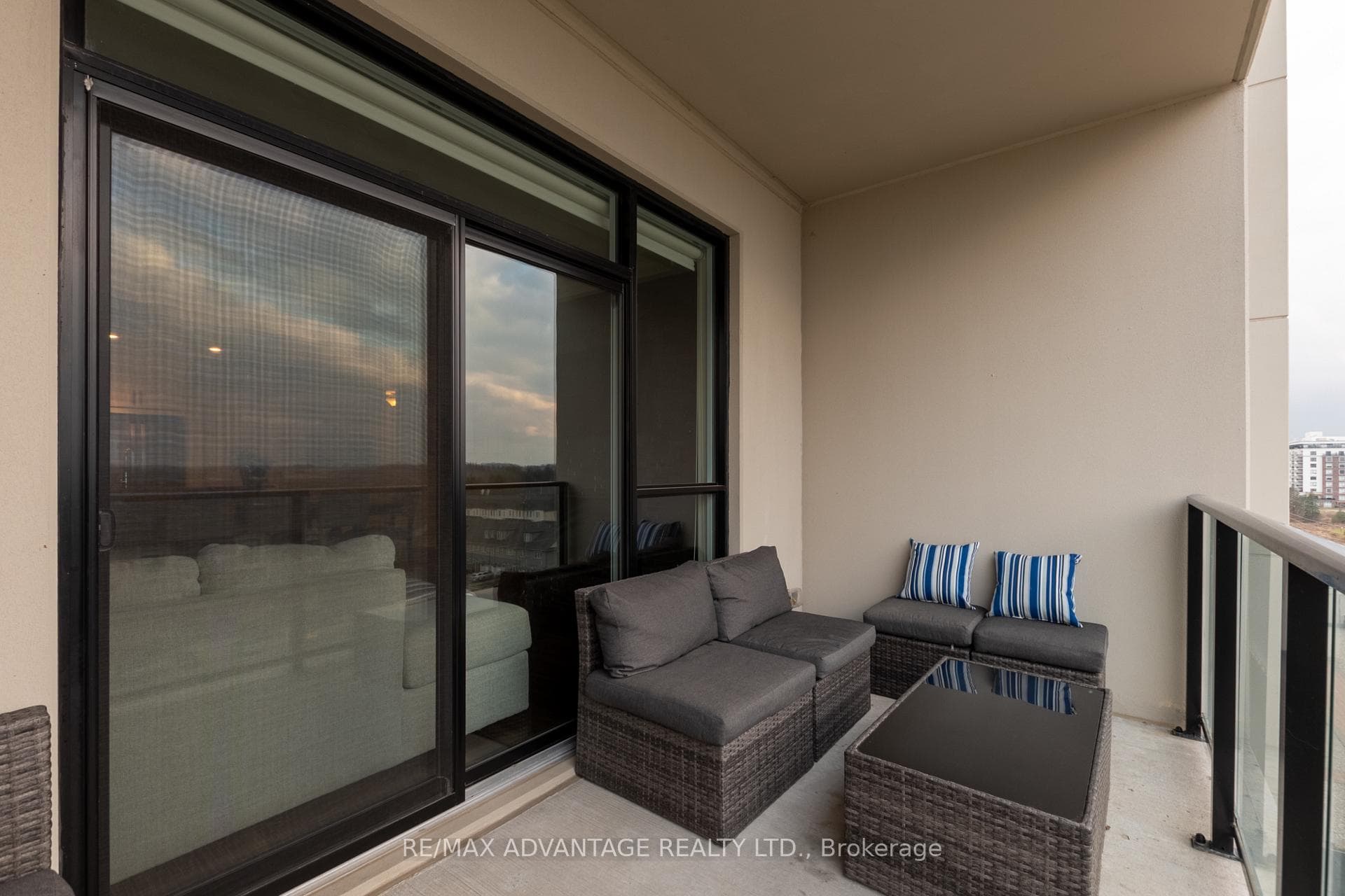 260 Villagewalk Boulevard Unit 603 photo 19