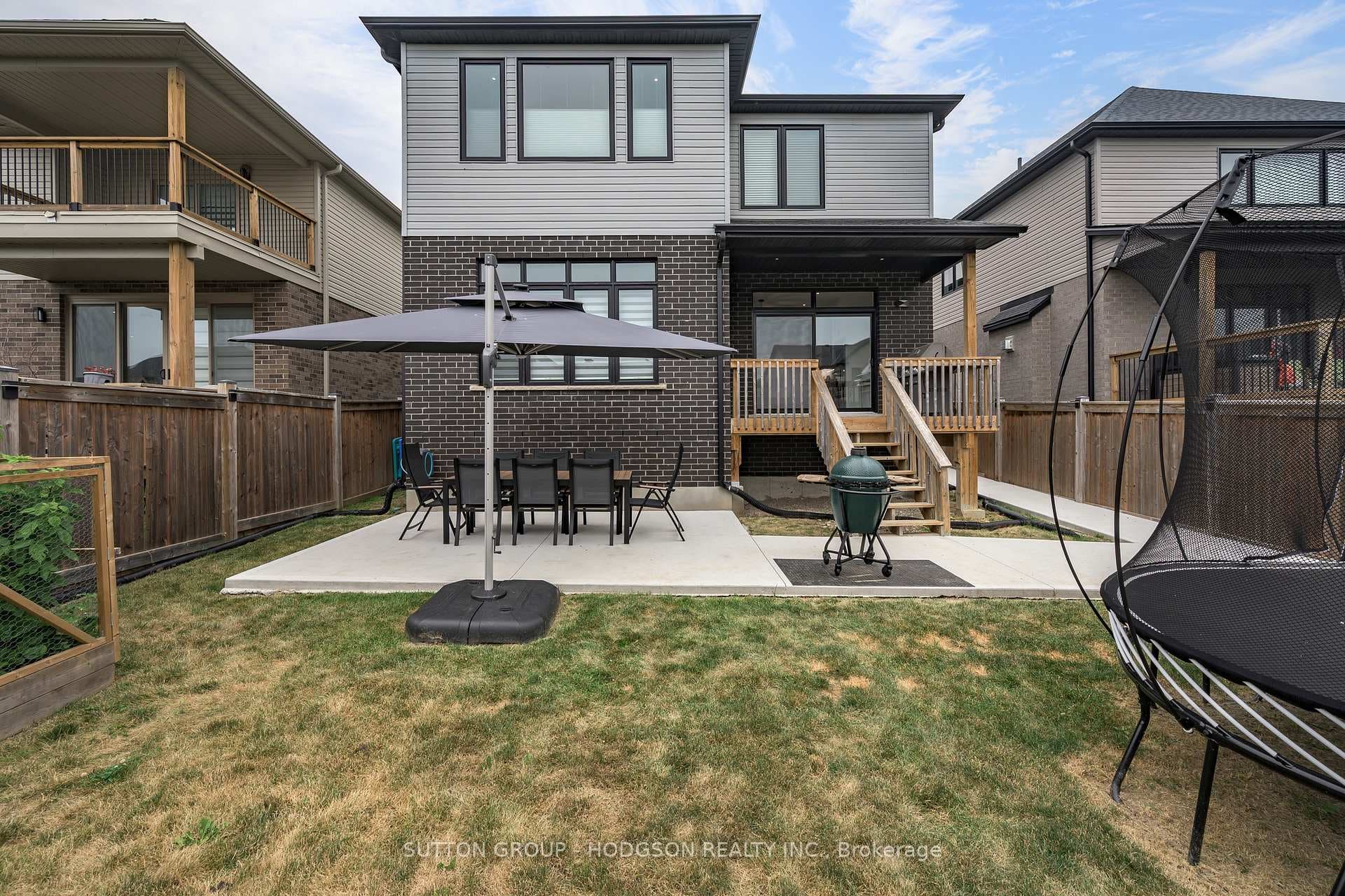 1817 Brunson Way photo 3
