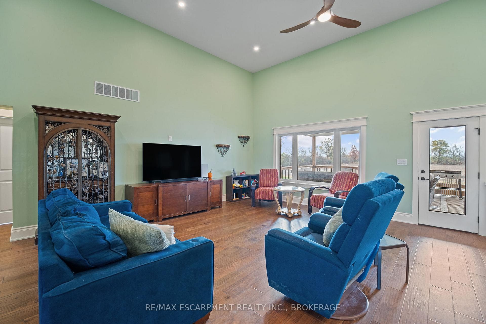 3809 Netherby Road photo 8