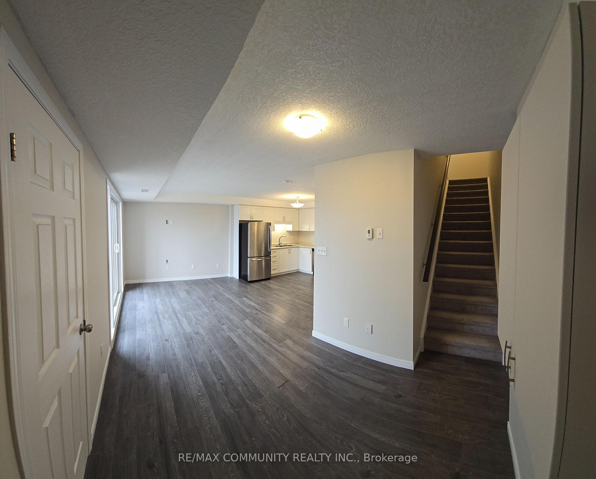 1696 Fischer Hallman Road Unit B photo 3