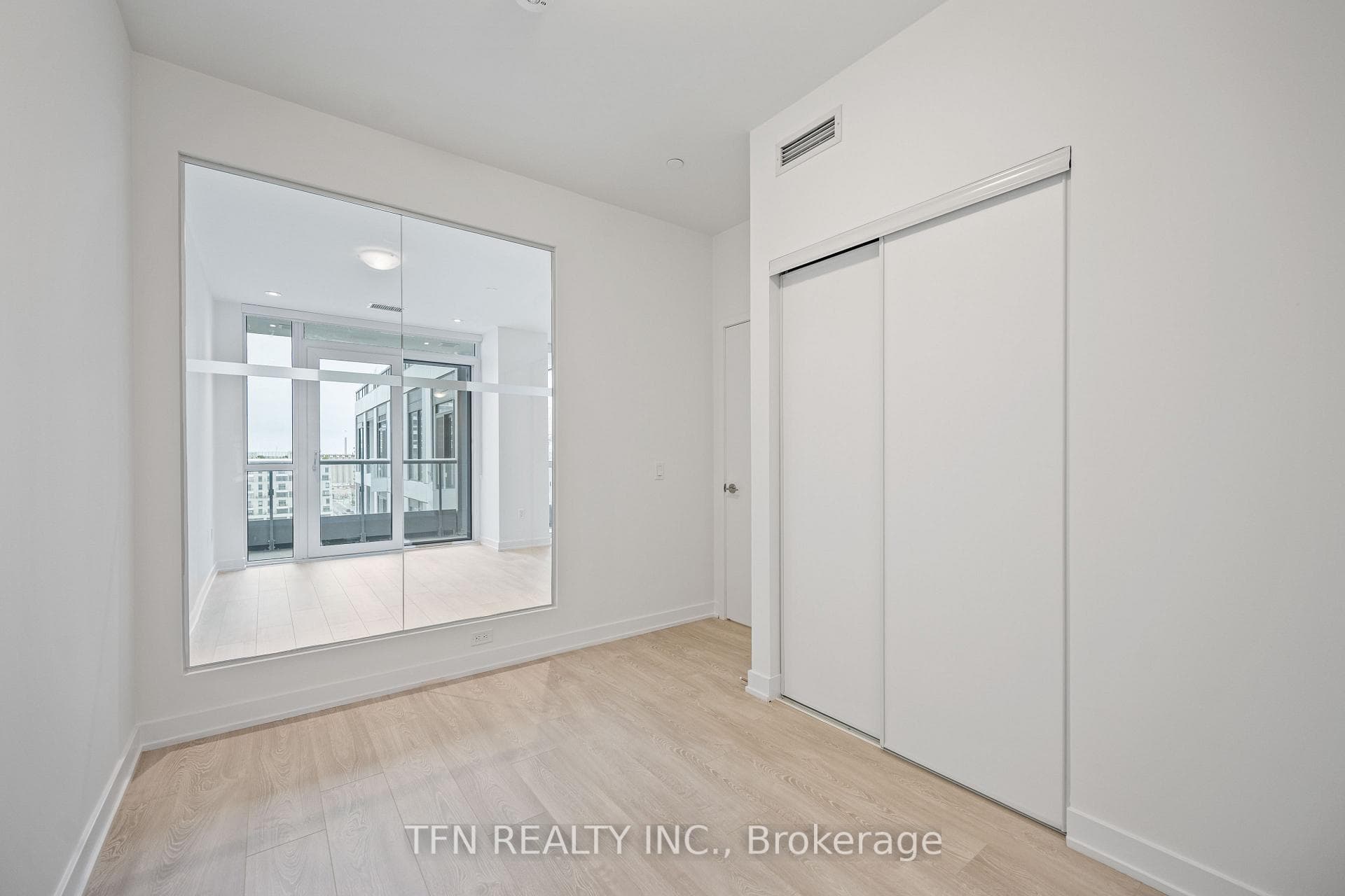 15 Richardson Street Unit 1113 photo 11