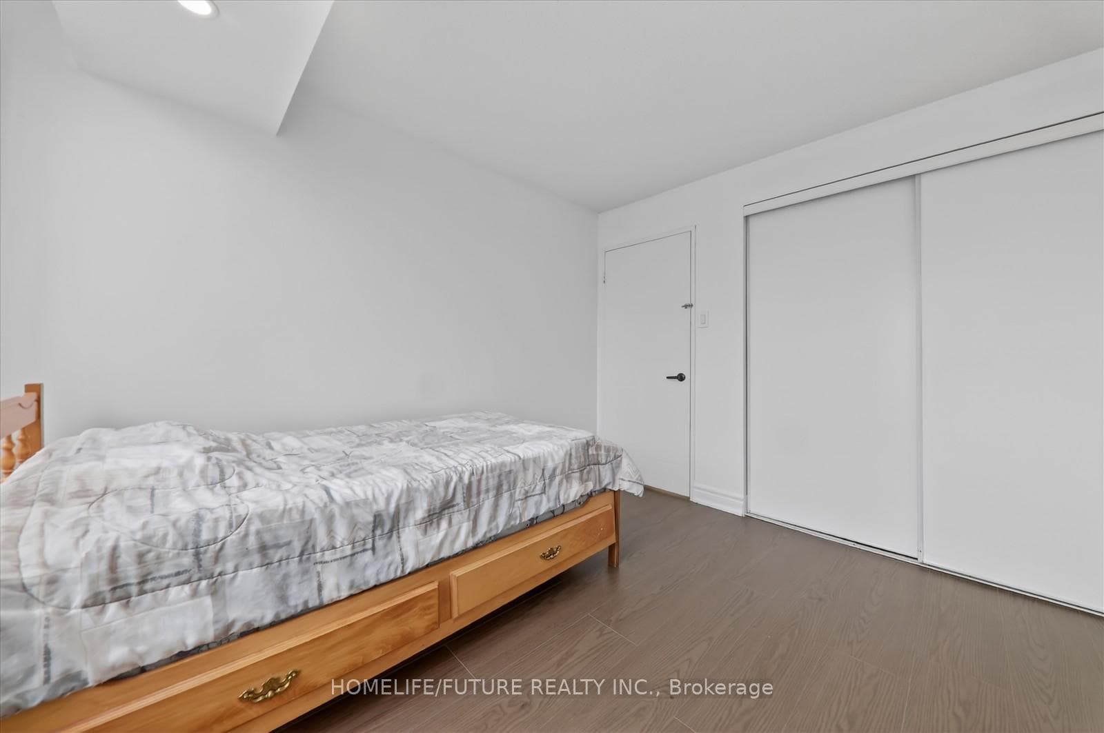430 Mclevin Avenue Unit 1510 photo 22