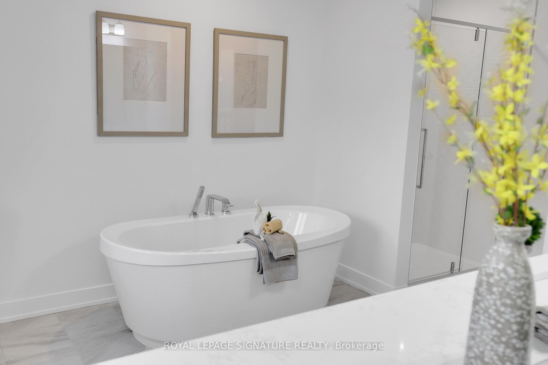 1041 Hydrangea Avenue photo 29