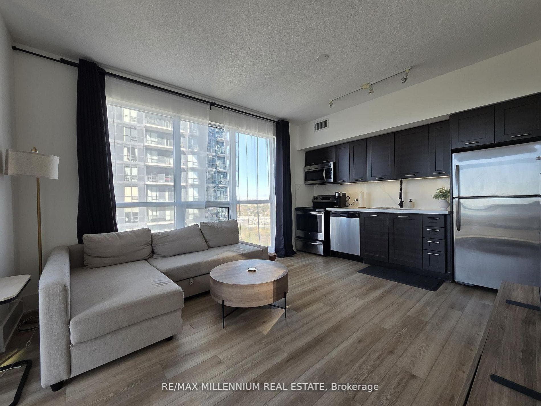 2212 Lake Shore Boulevard Unit 3106 photo 3