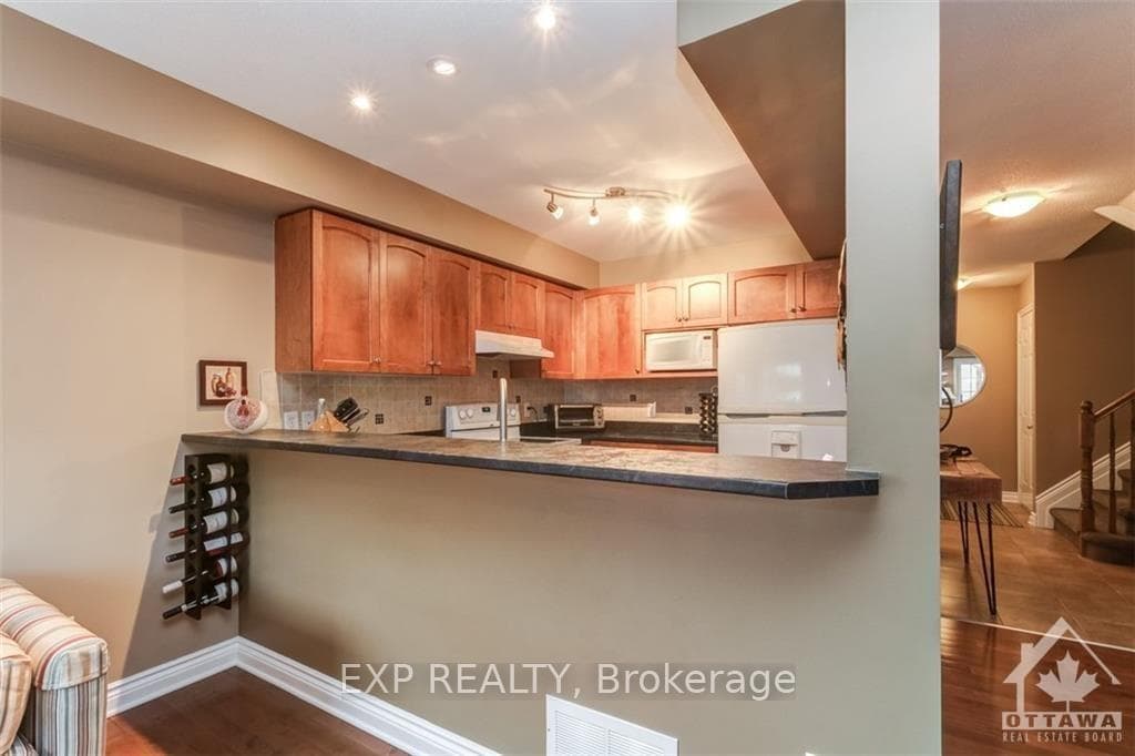 132 BRADDOCK photo 13