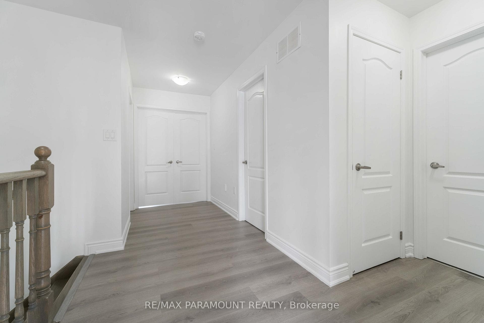 20 Vaughn Drive photo 28