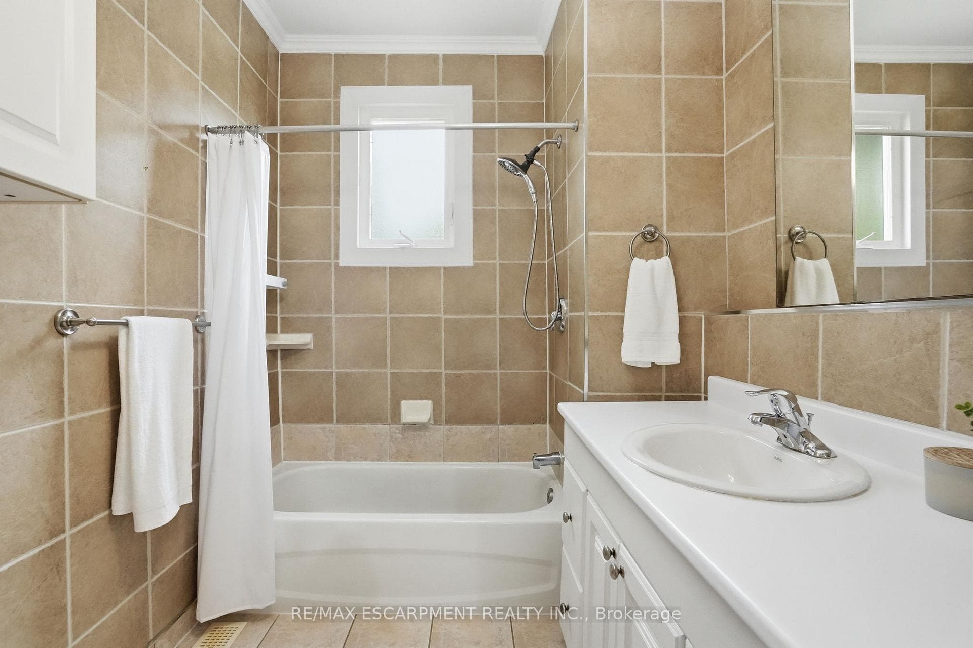 55 East 32nd Street photo 20