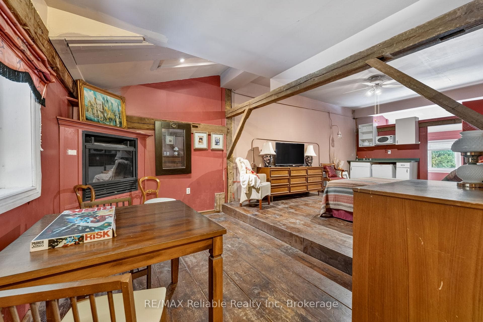 31 London Road photo 33