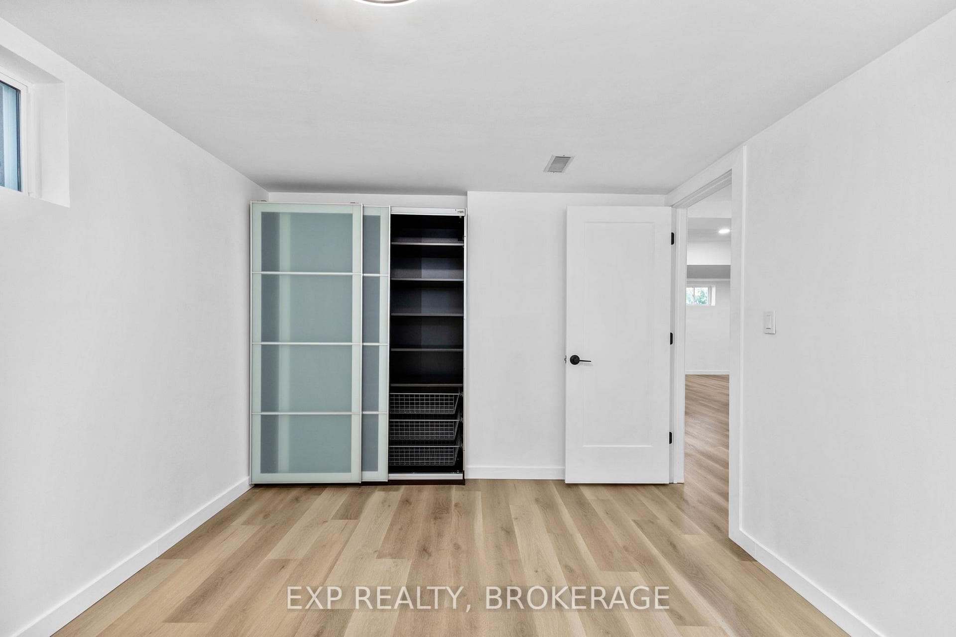 1502 Farnsworth Avenue photo 36