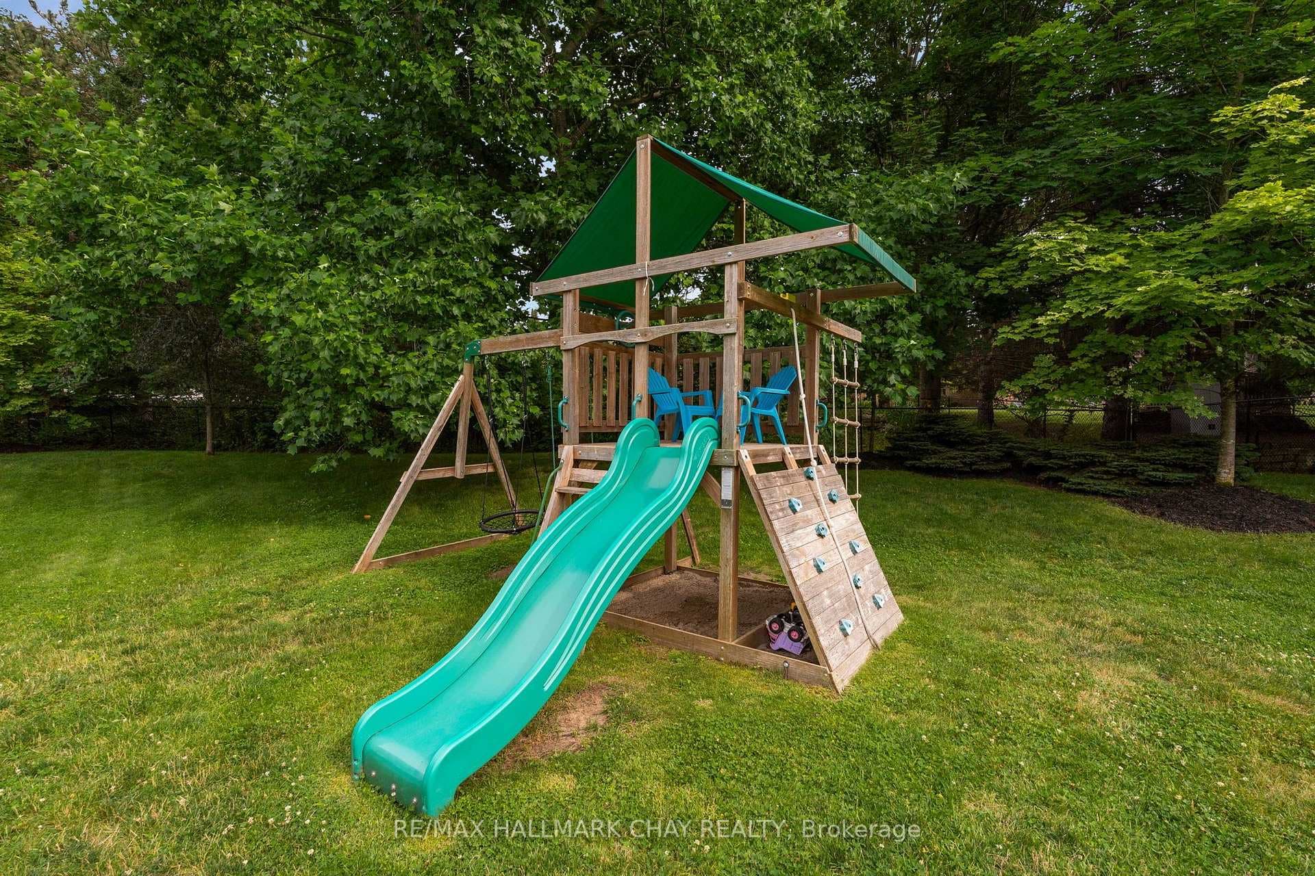 32 Forest Hill Drive, Springwater