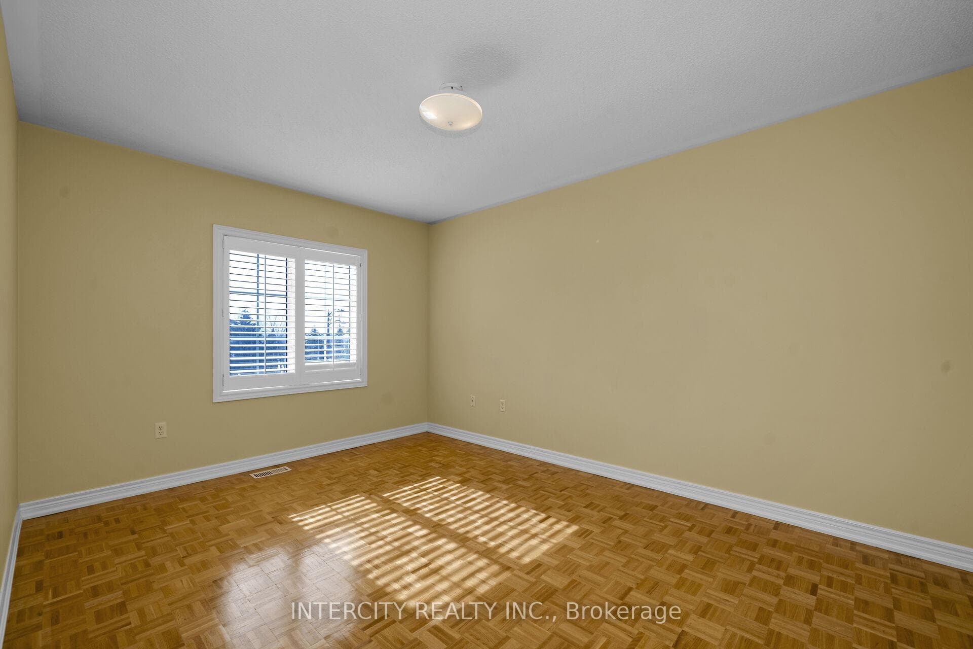6 Noble Prince Place photo 19