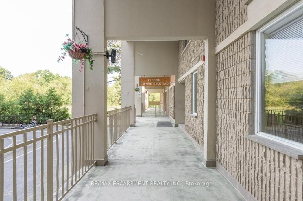 350 Quigley Road Unit 319 photo 9