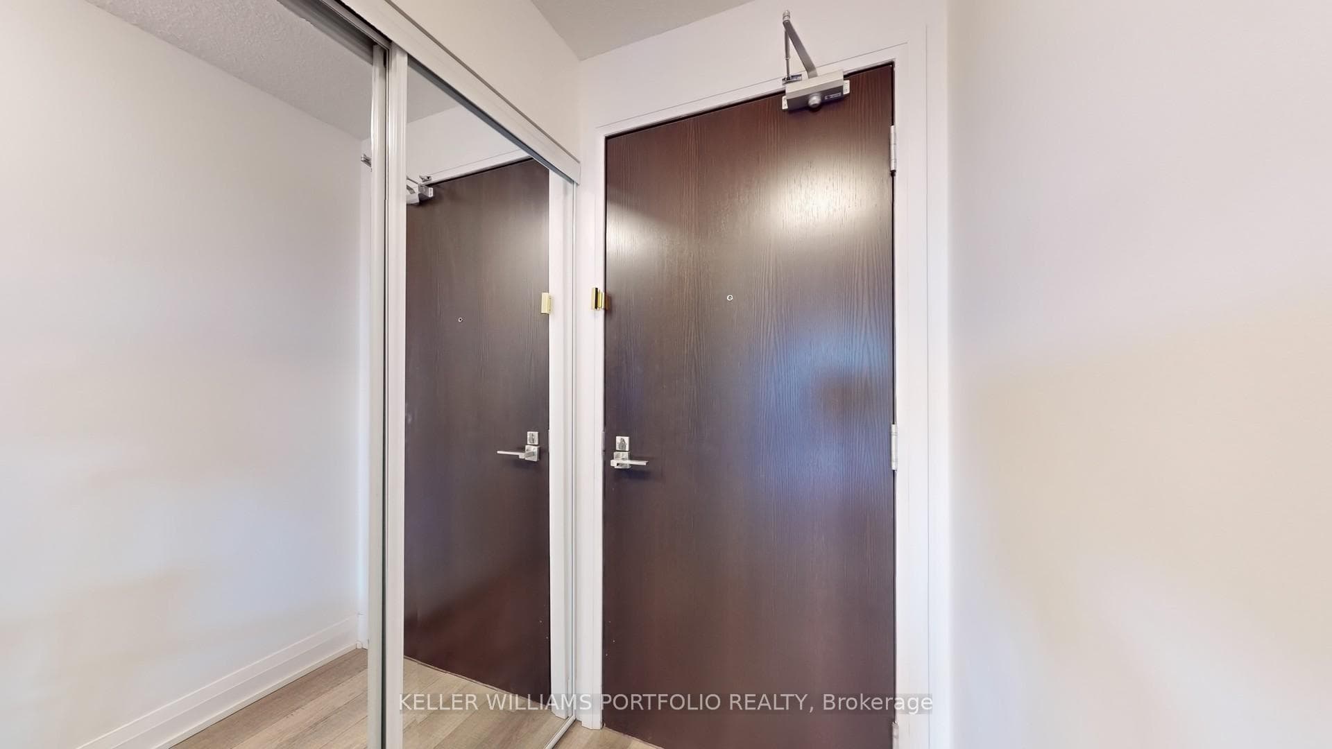 376 Highway 7 Road Unit 715 photo 29