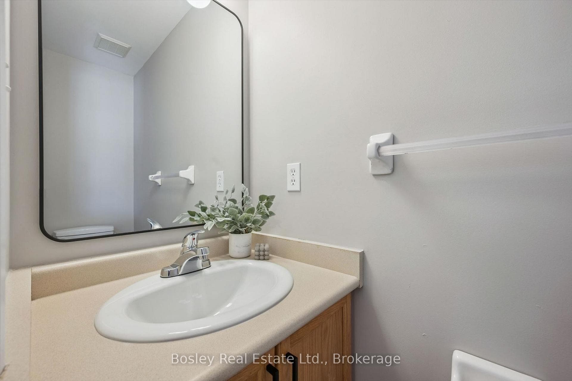 92 Rodgers Road photo 19