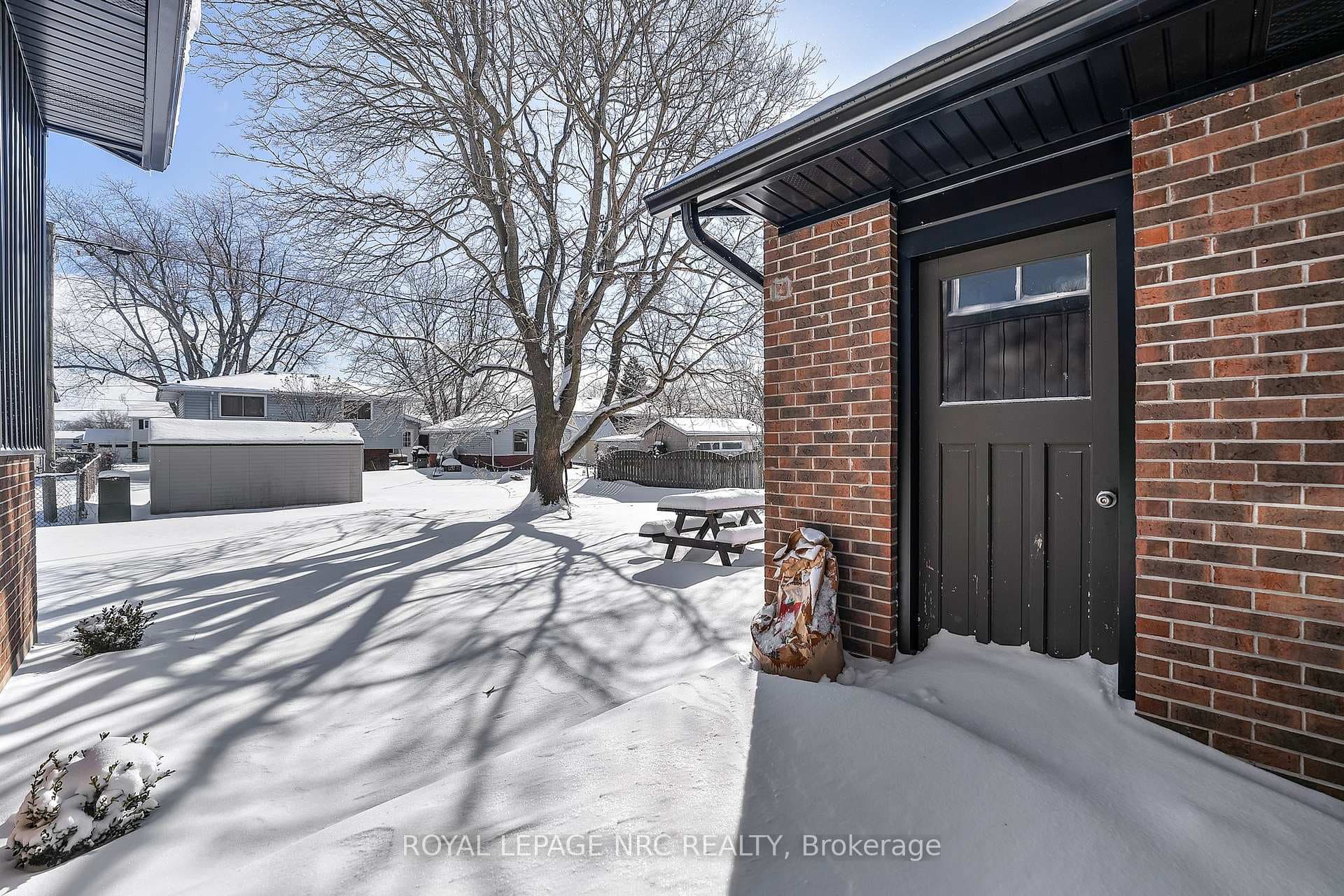 930 Ferndale Avenue photo 32