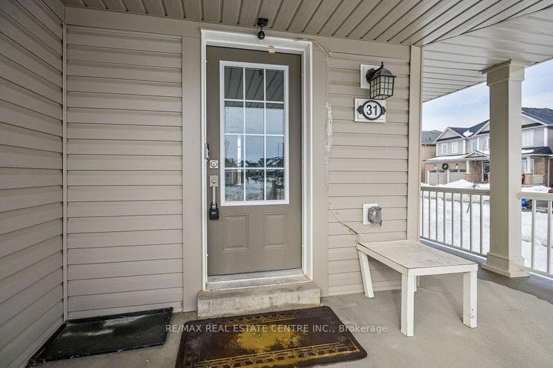 31 Armes Street photo 2