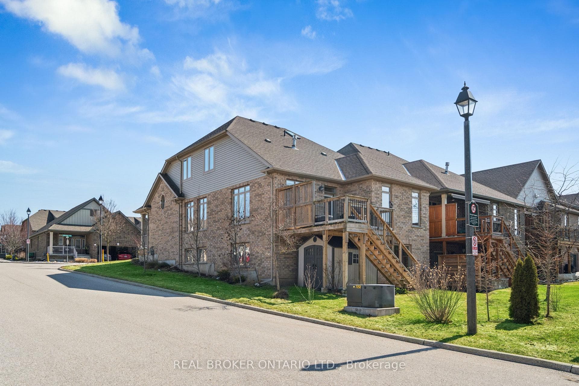 10 Chestnut Drive photo 41