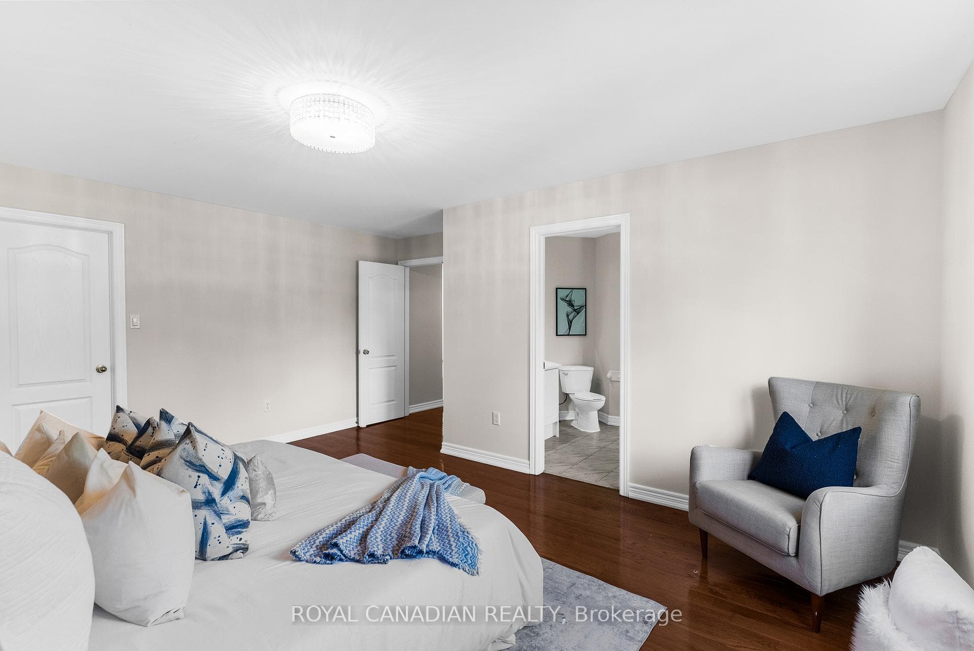 70 Morland Crescent photo 25