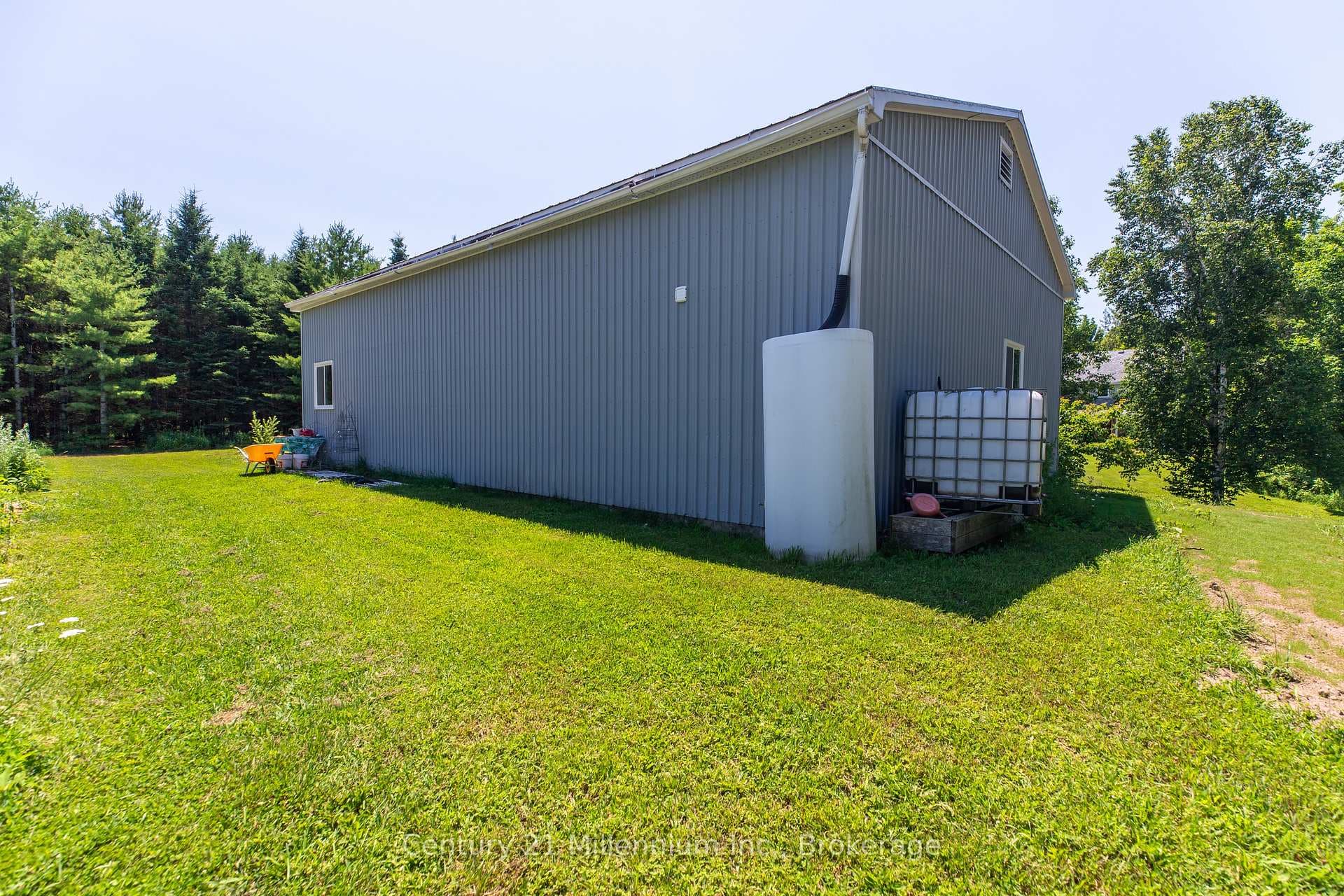 414681 Baseline Road photo 42