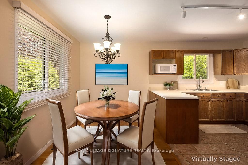 Eat-in Kitchen/Dining