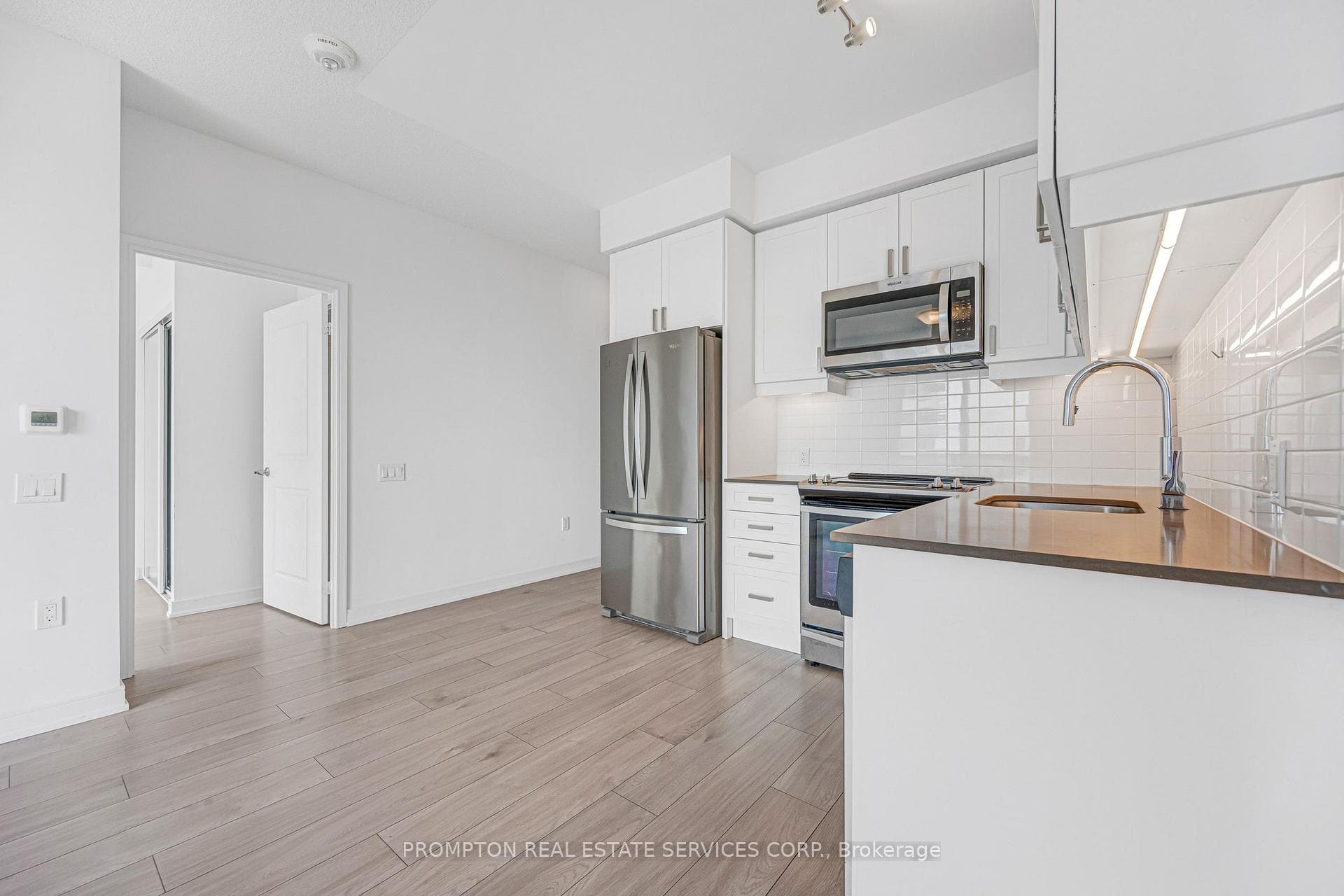 8 Nahani Way Unit 3320 photo 12