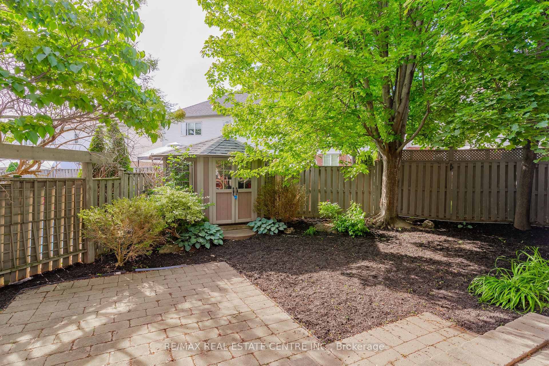 65 Berton Boulevard photo 38