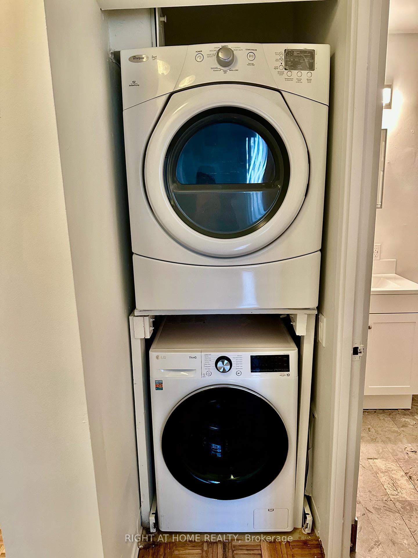 5795 Yonge Street Unit 101 photo 20