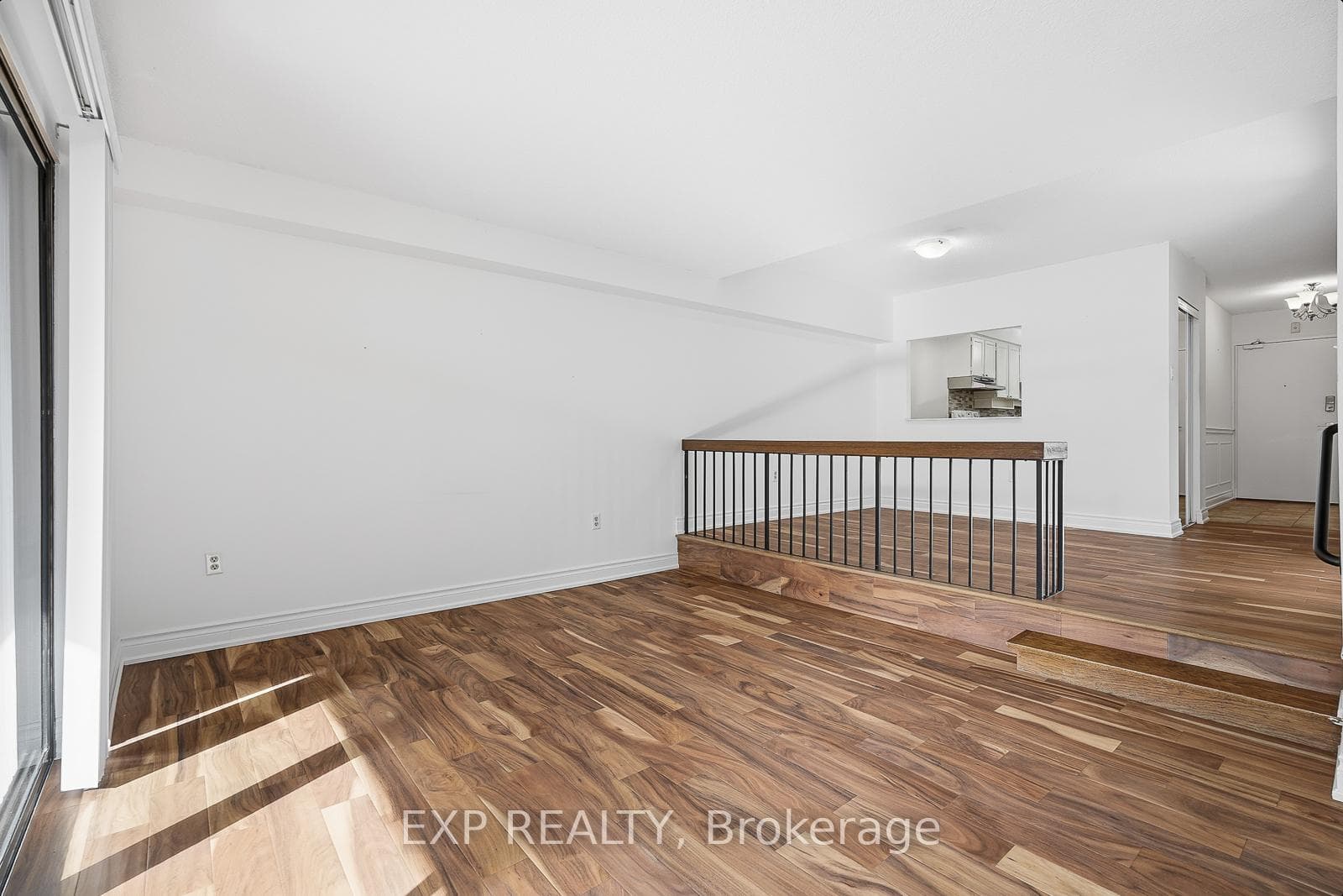 965 Inverhouse Drive Unit 304 photo 13