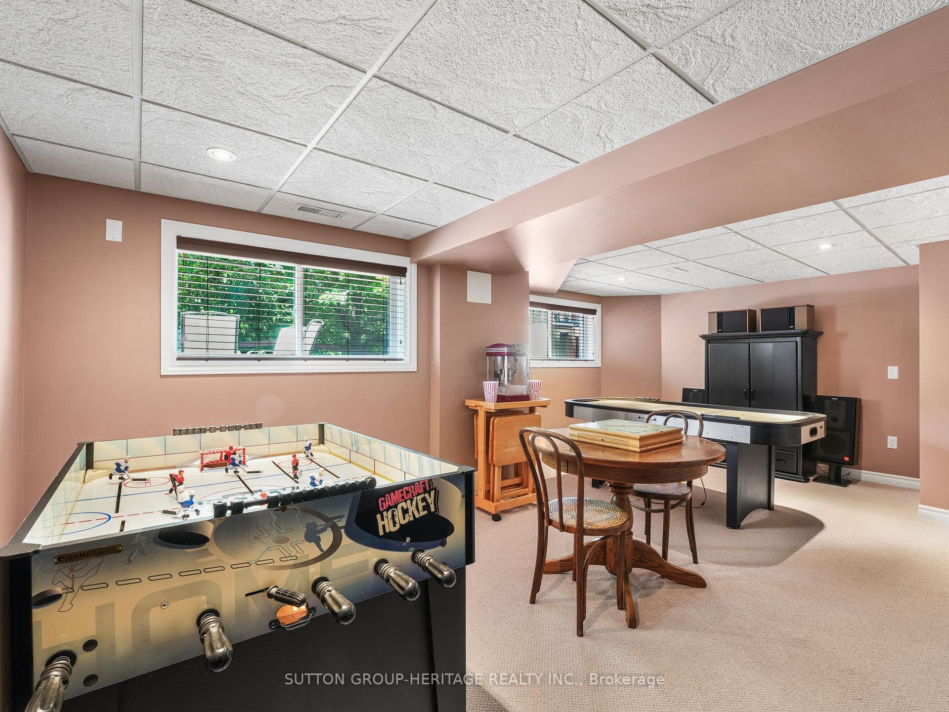51 Annie Crescent photo 32