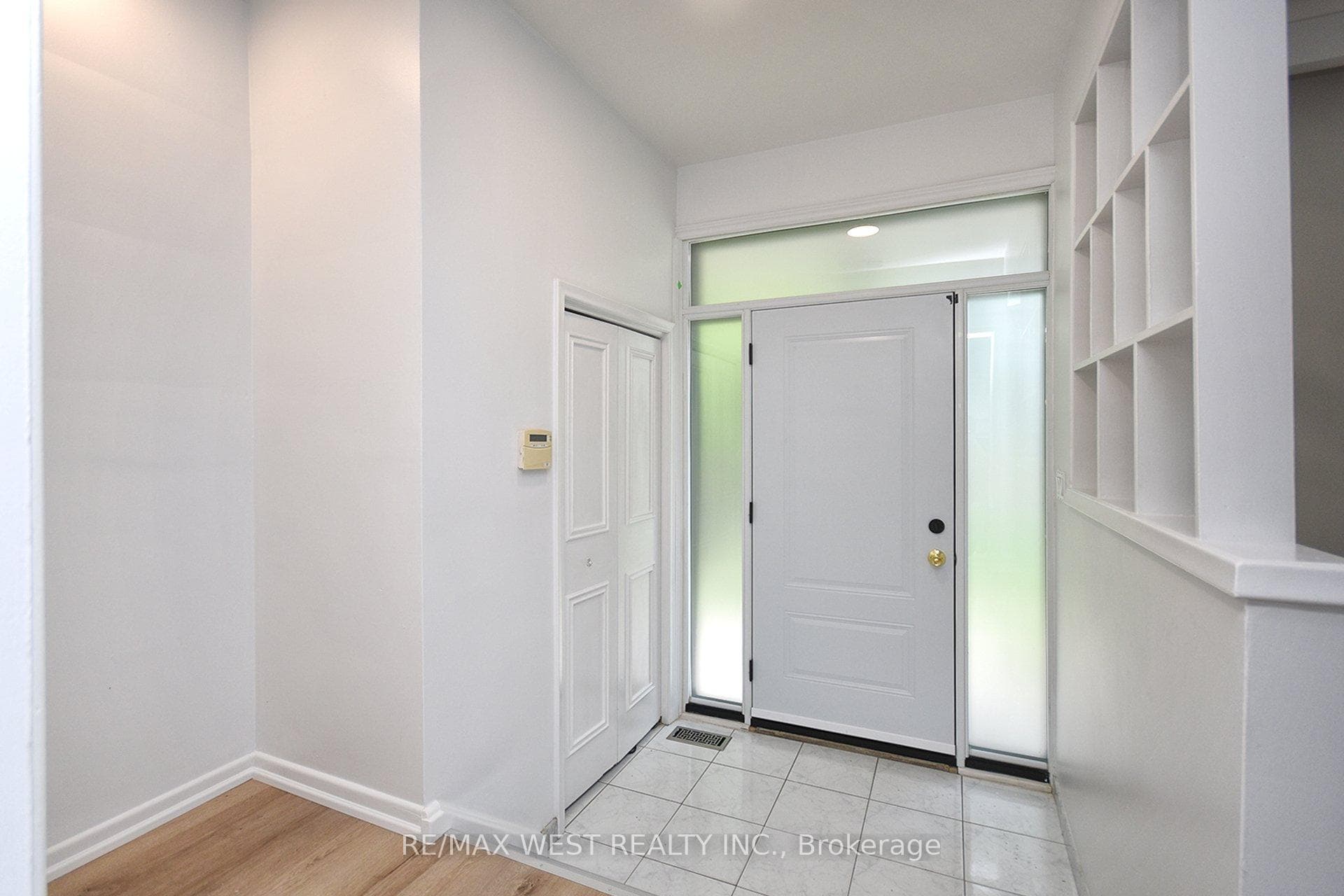 124 Allanhurst Drive Unit Main photo 4