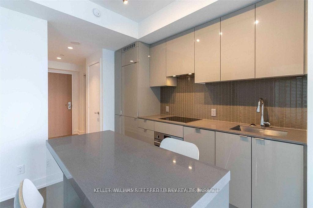 7 Grenville Street Unit 5013 photo 12