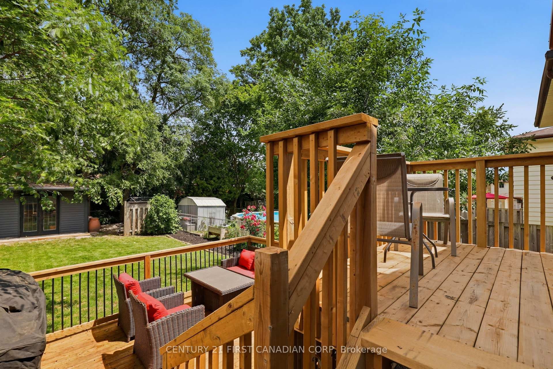 557 Ferndale Court photo 37