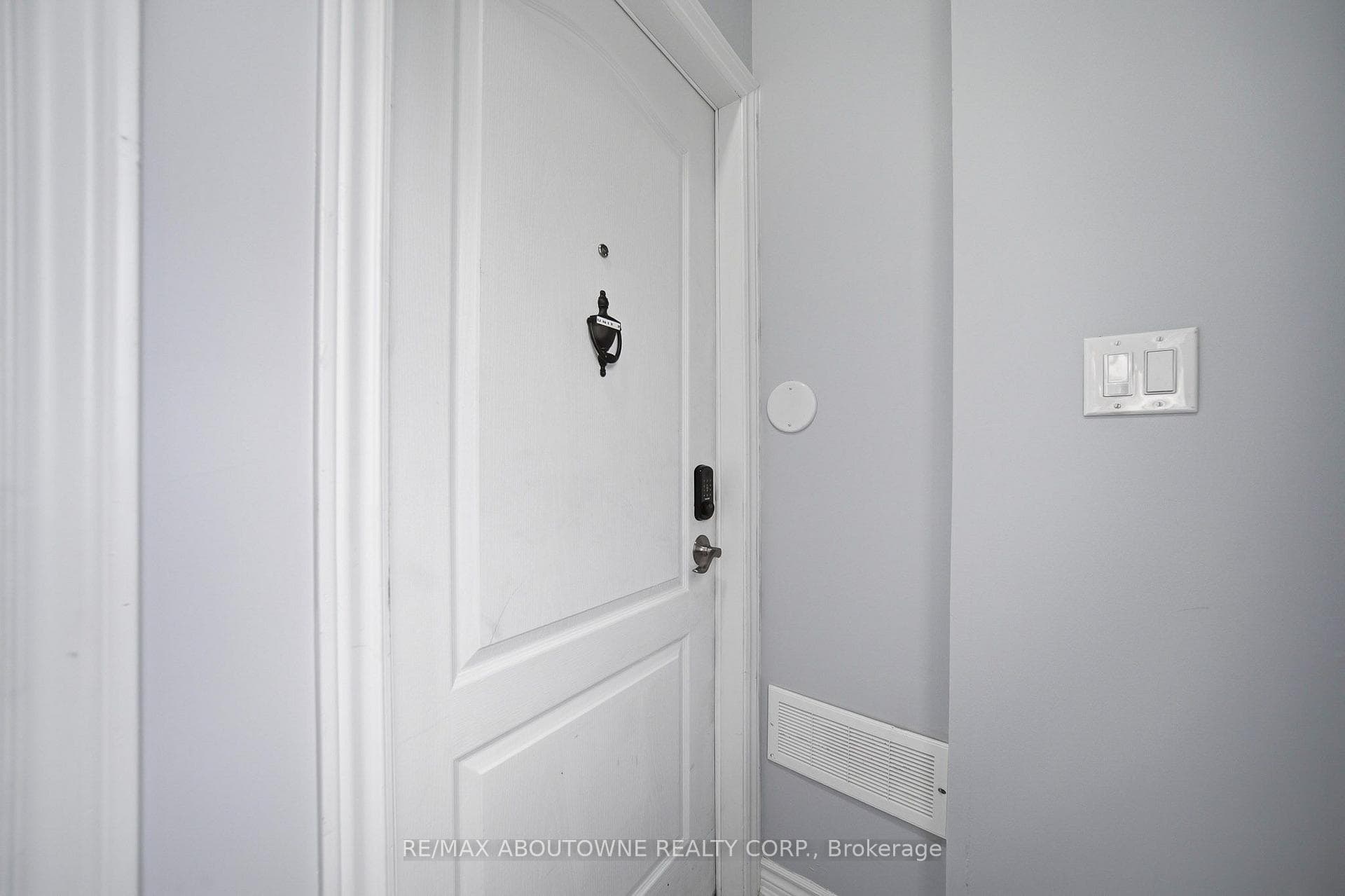 146 Bankside Drive Unit Upper photo 2