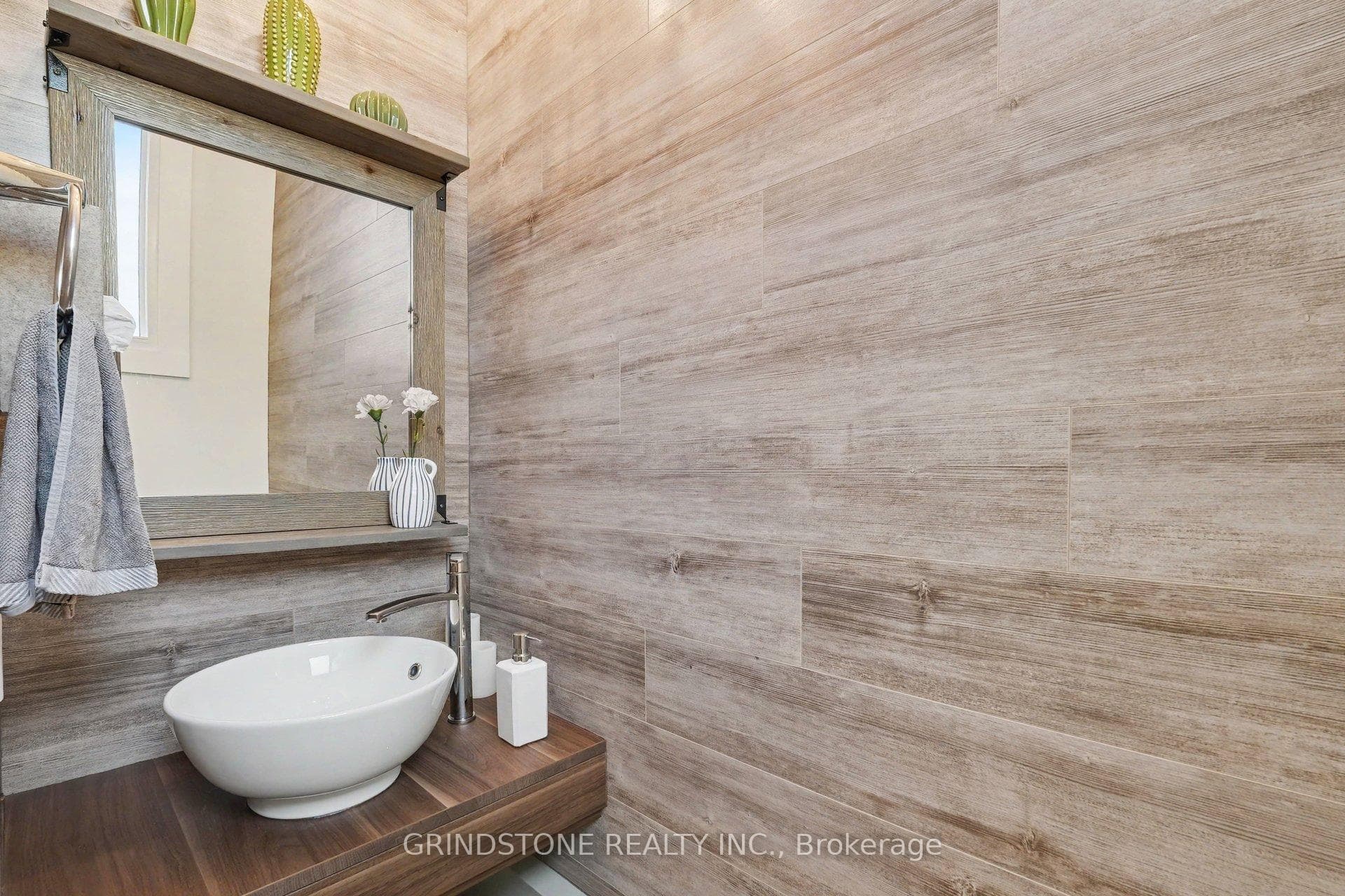 20 Lavina Crescent photo 15