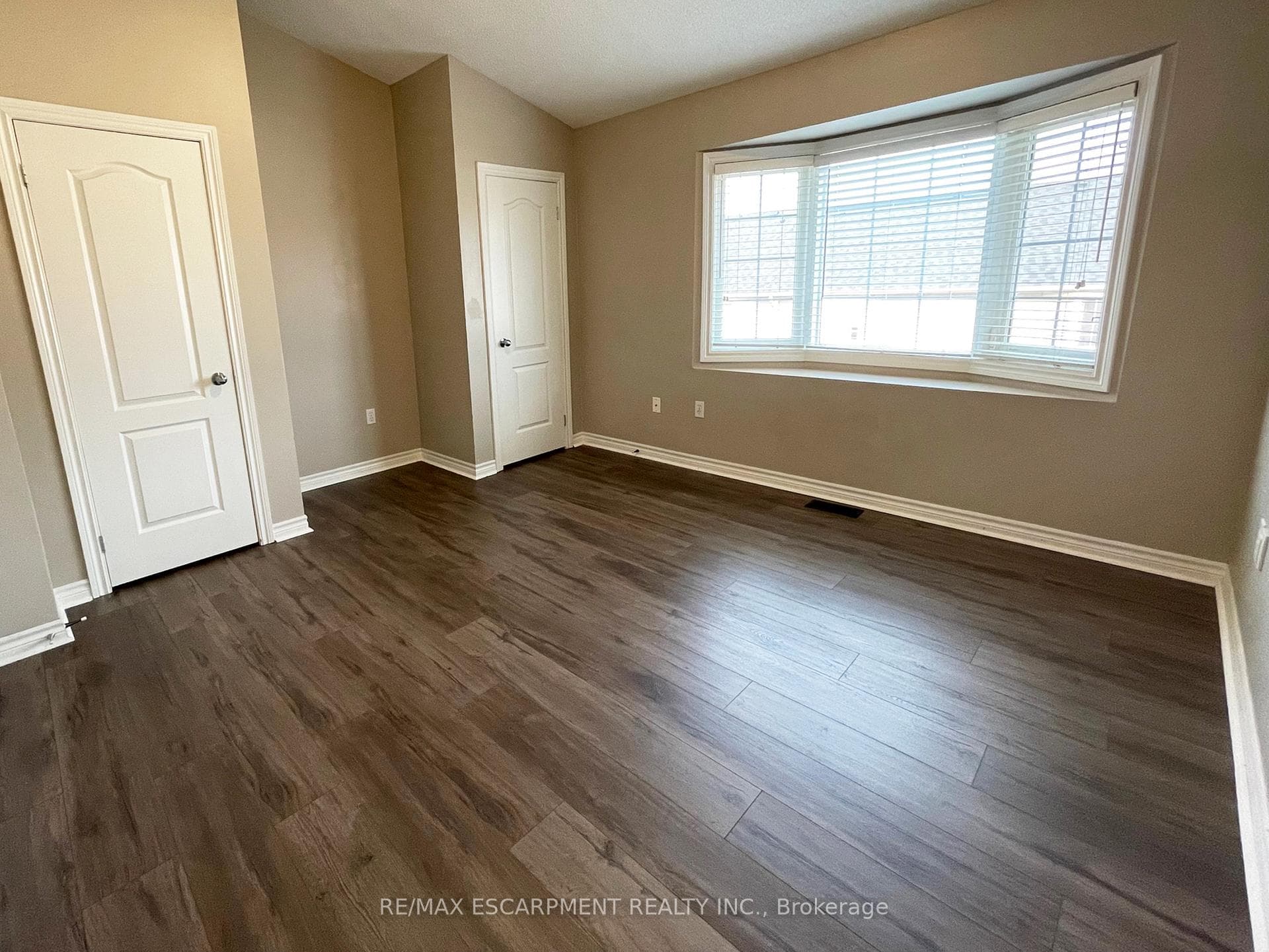 5080 Fairview Street Unit 6 photo 10