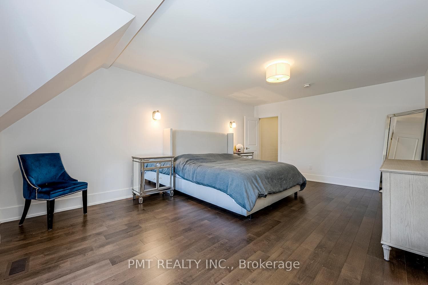 955 Eighth Street photo 17