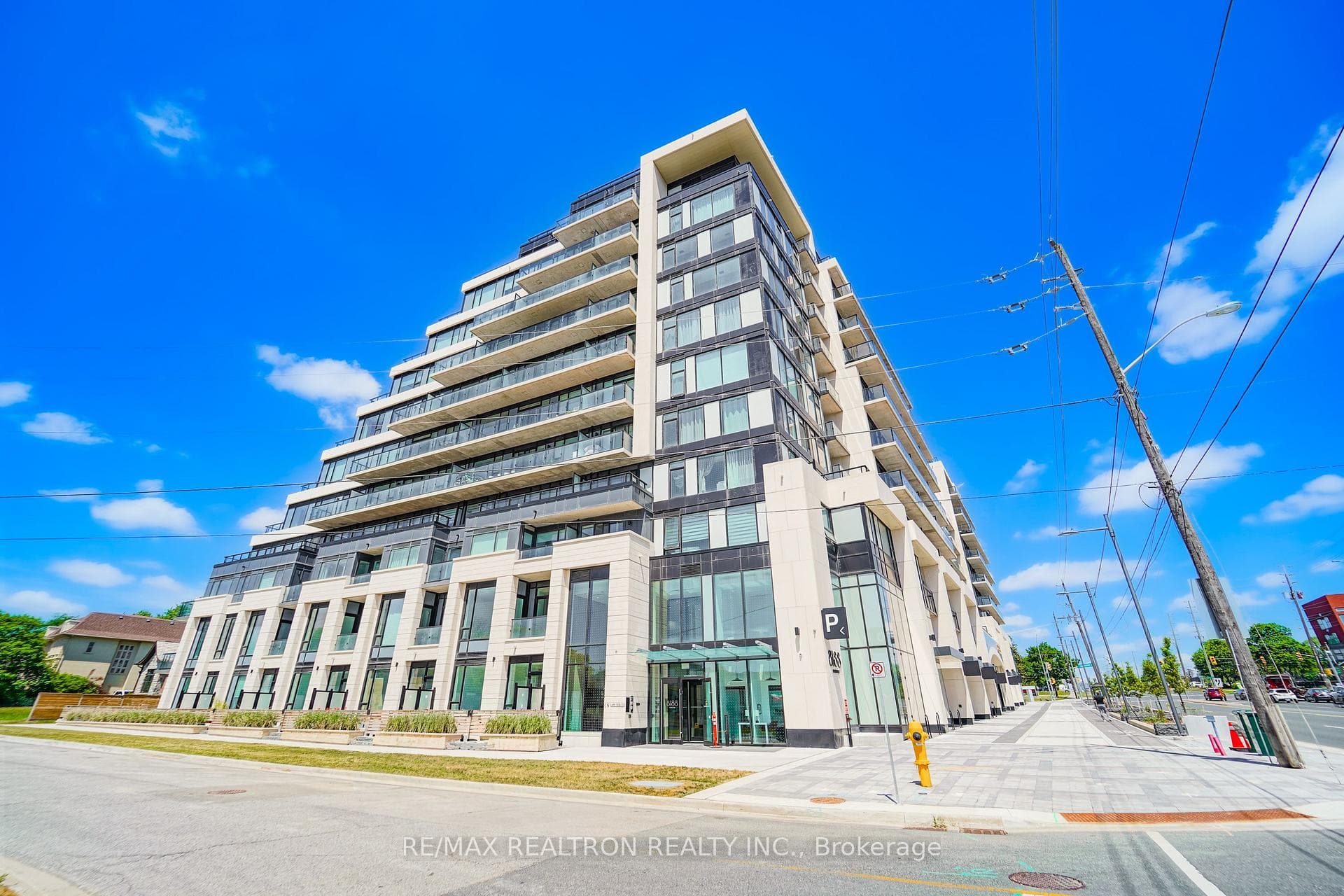 8188 Yonge Street Unit 627 photo 3