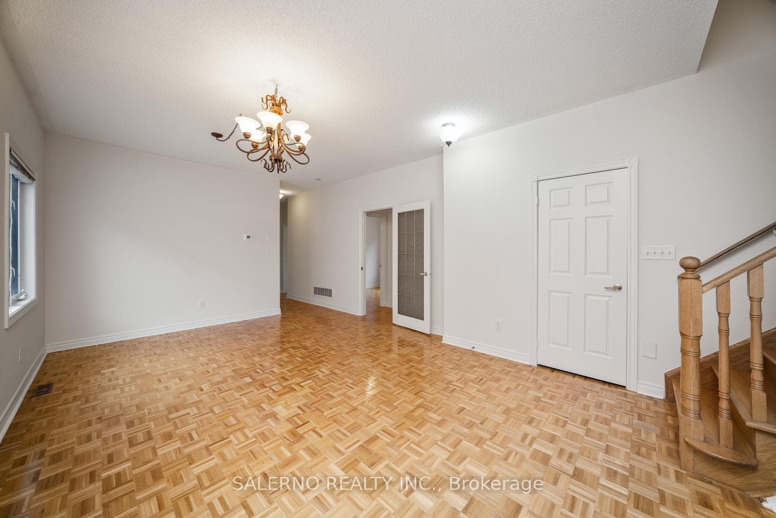 37 Monterey Road photo 8