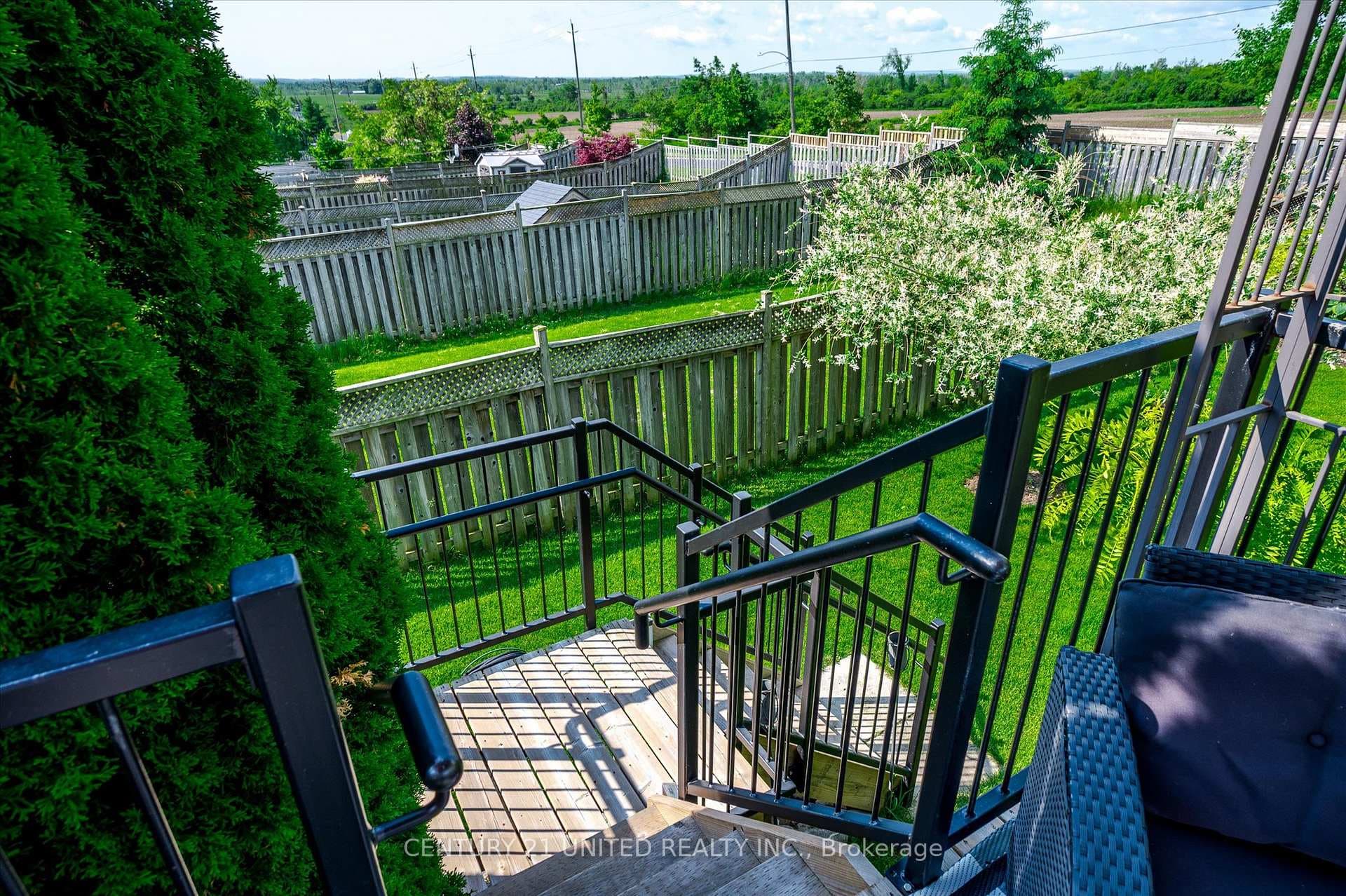 610 Clancy Crescent photo 26