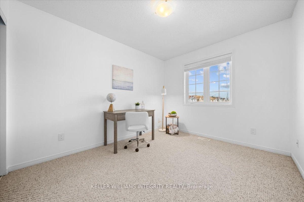 244 Macoun Circle photo 20