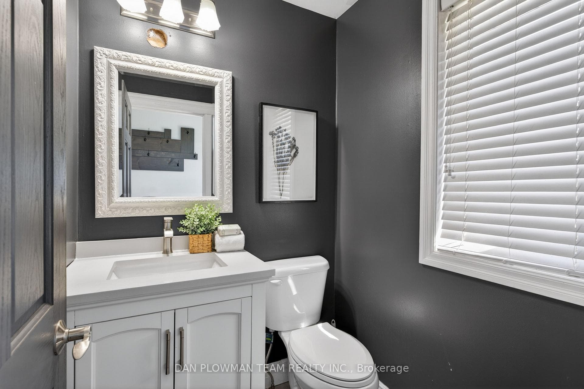 11 Steepleview Court photo 17