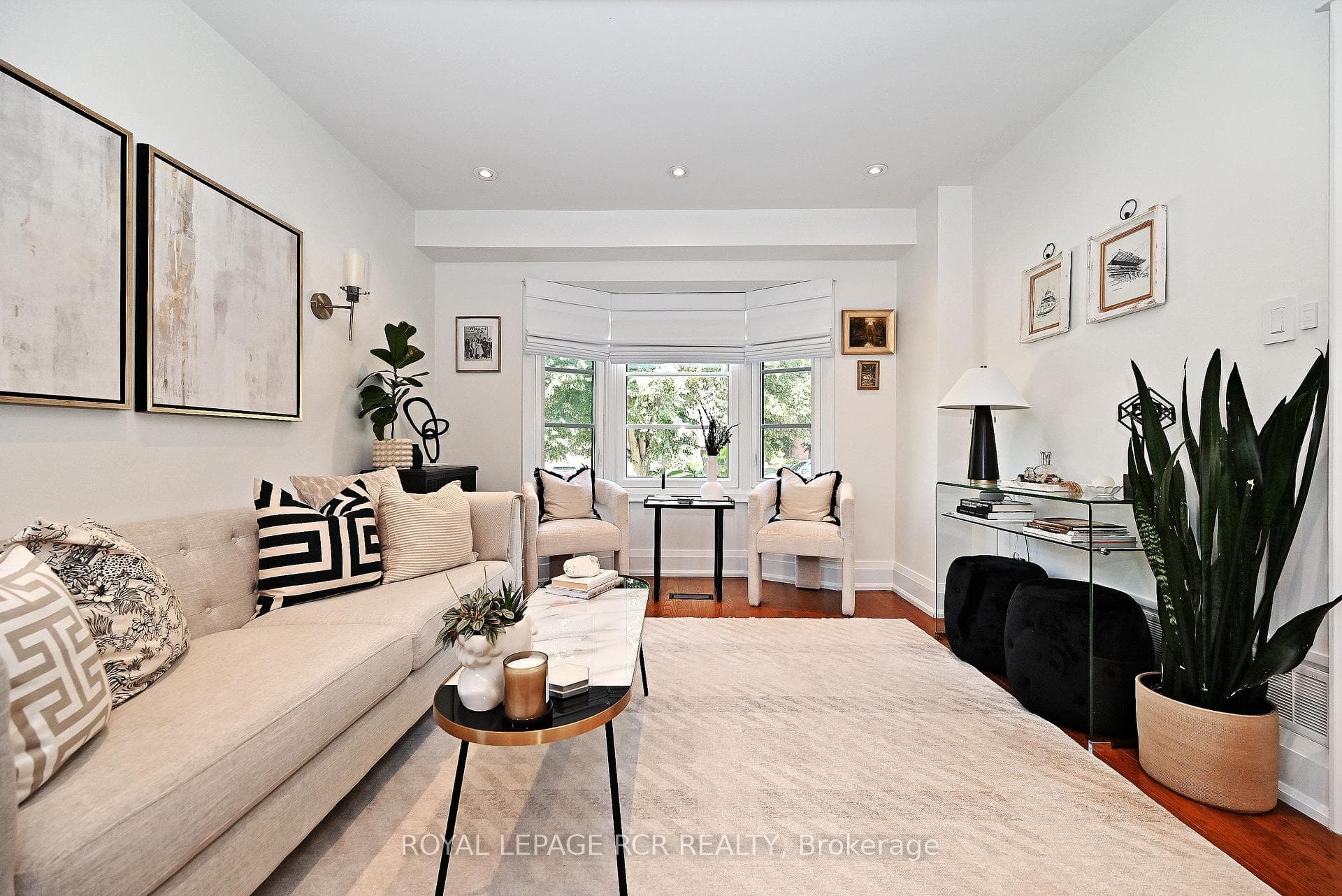 15 Hollingshead Drive photo 8