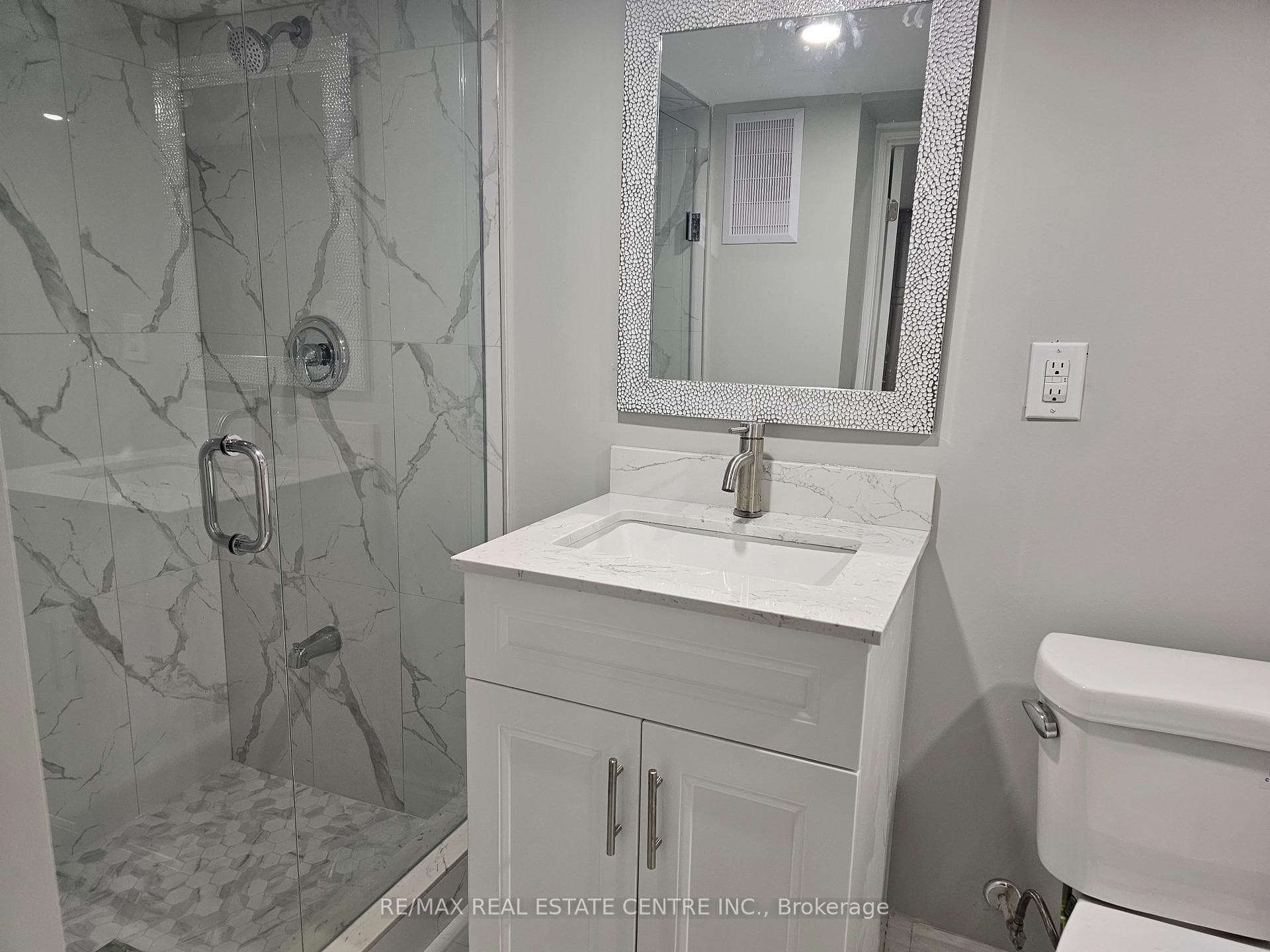 896 Morley Avenue Unit Lower photo 9