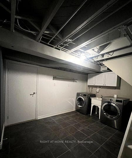 103 Baker Street Unit Lower photo 7