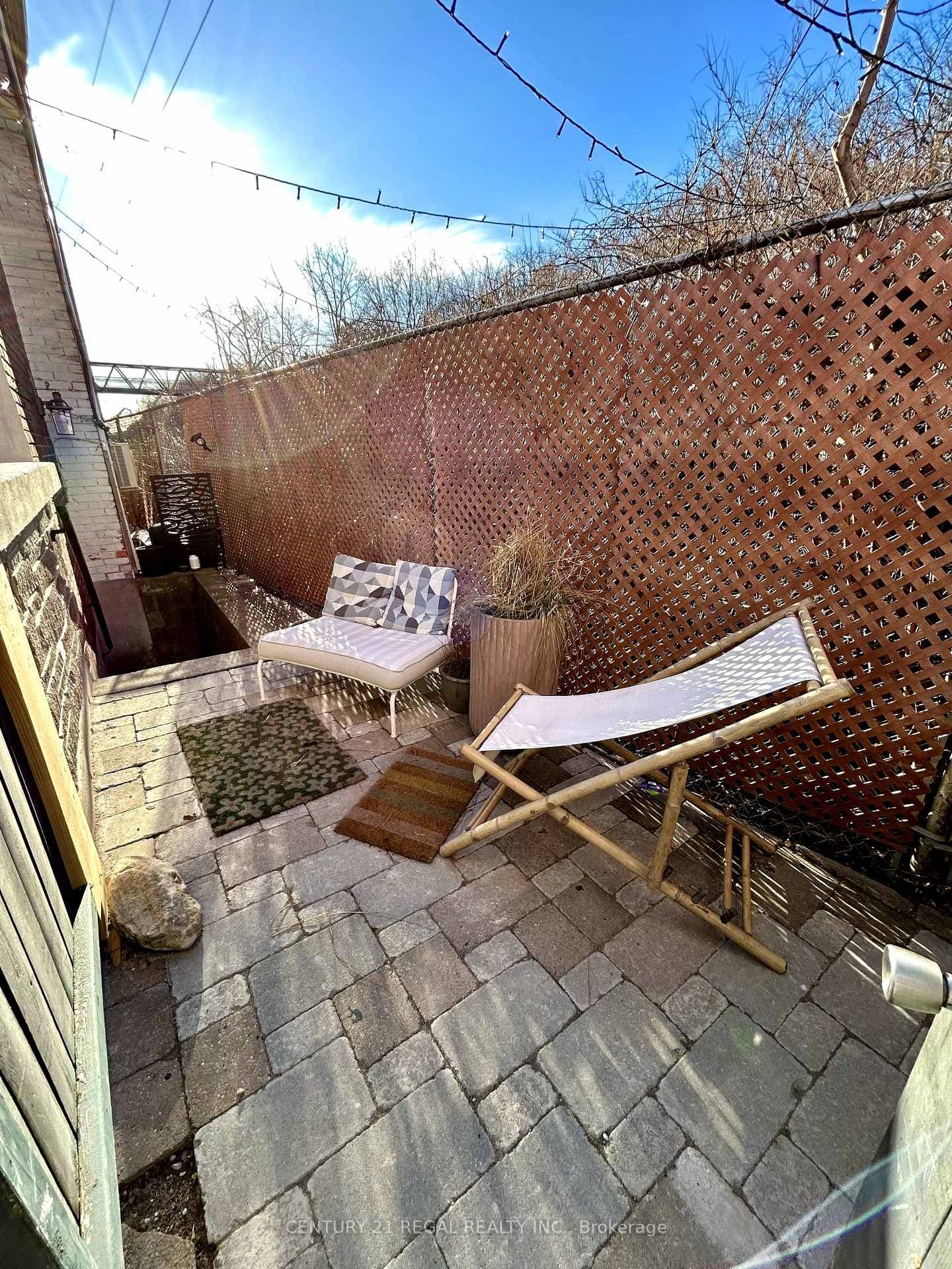 394 Summerhill Avenue Unit Lower photo 25